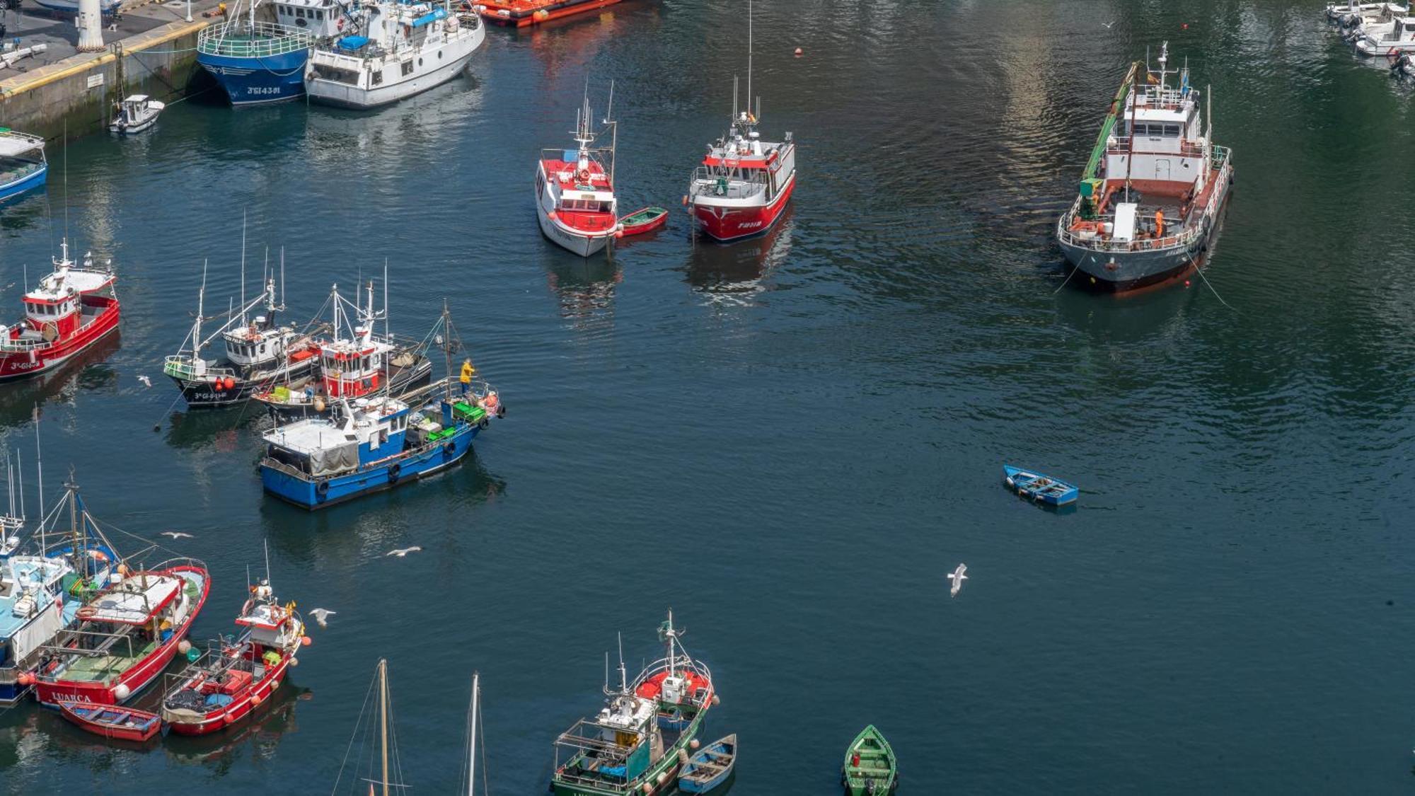 Hotel Puerto De Luarca Kültér fotó